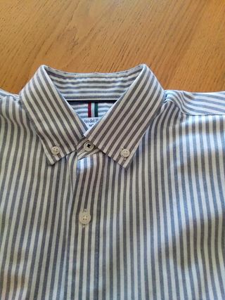 Camisa Pedro del Hierro rayas grises y blancas