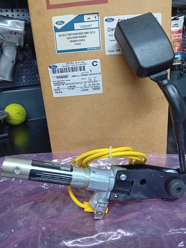 Pretensor enganche cinturón Ford Escort