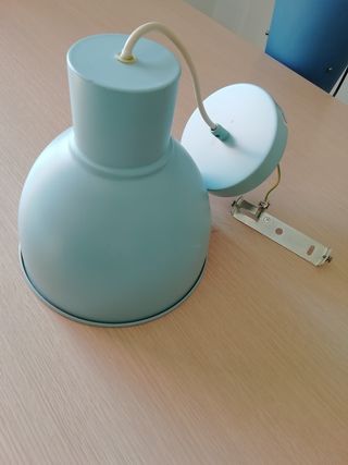 Lampadario in metallo a soffitto