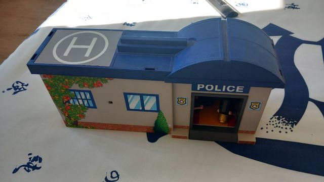 Comisaría policía play mobil