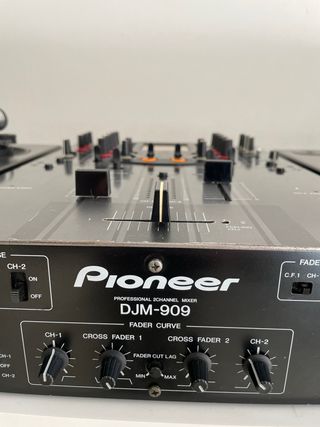 Pioneer DJM-909