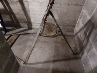 TREPPIEDE PER IDRAULICO 