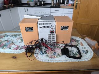 Mini cadena JVC con mando