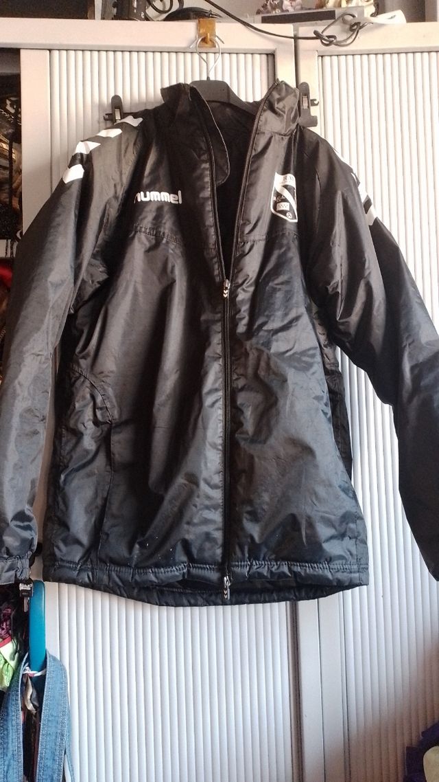 chaqueta baballero impermeable negra