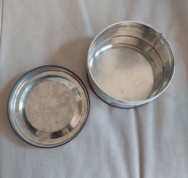 Sctola tonda in latta