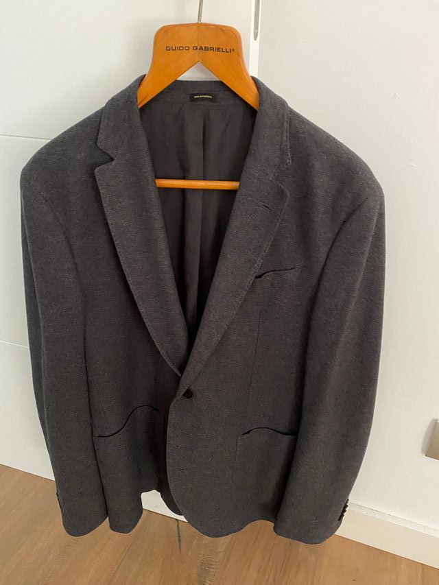 Americana Color Gris talla 52