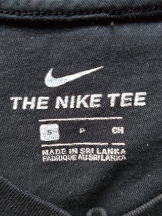 Camiseta Nike Tee negra