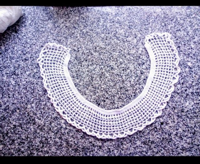 Gola em renda para decote