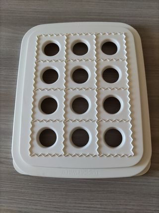 Stampo per ravioli Tupperware