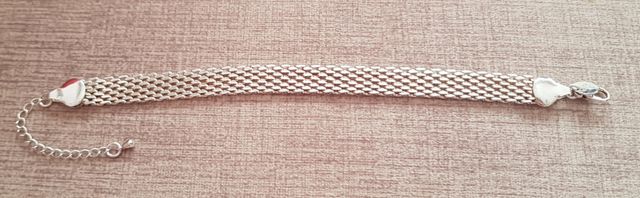 Pulseras plateadas