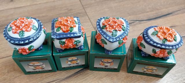 Colección de joyeros de porcelana