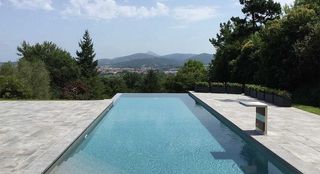 COSTRUZIONE DI PISCINE