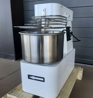 AMASADORA ITALIANA 5 KG TOTALES DE MASA