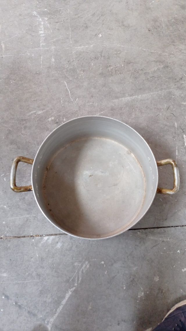 Lotto di 7 pentole in alluminio di diversa capacità