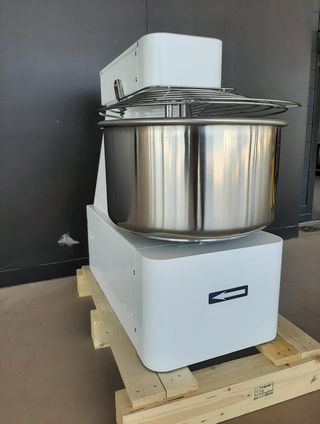 AMASADORA DE 40 LITROS
