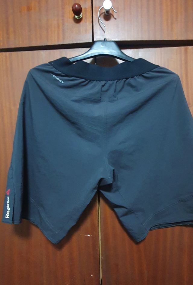Short Reebok