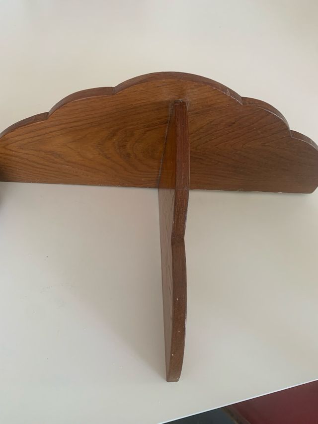 Nicchia in legno per madonnina con mensola