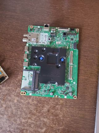 Tv LG 65 La pantalla rota