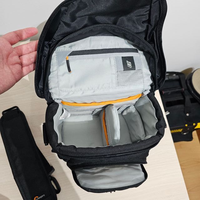 Saco/Mala Fotografia Lowepro Nova 160 AW II