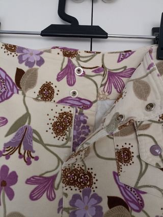 Falda de pana flores