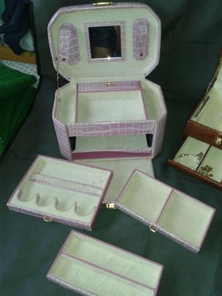 2 maletines JOYEROS (piel y madera)   Como NUEVO!.