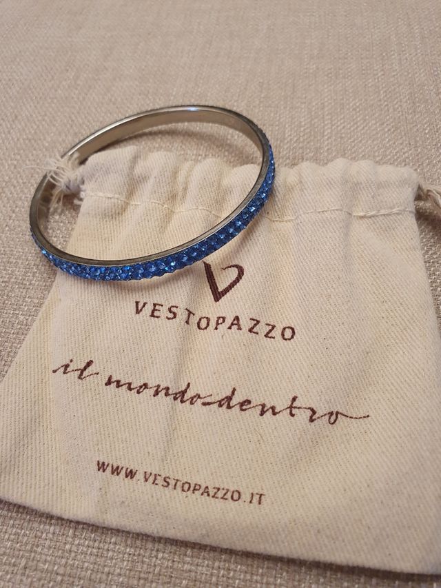 Bracciale con pietre blu