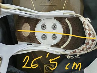 Tabla de snowboard con fijaciones