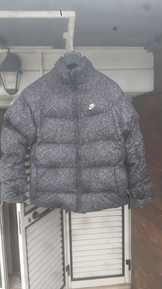 Piumino camouflage Nike