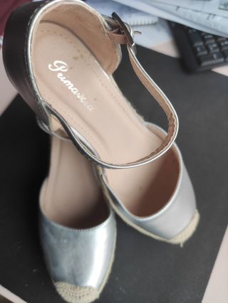 Sandalias de cuña 
