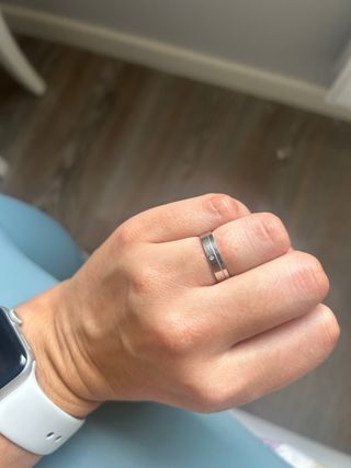 alianza plata con diamante mujer