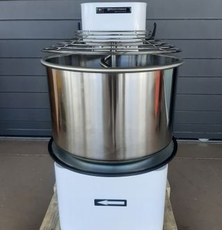 AMASADORA ESPIRAL 50 LITROS