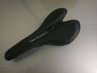 Sillín de bicicleta de carbono