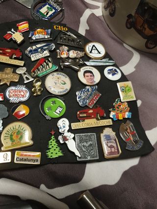 Pins equipos de fútbol y años 80