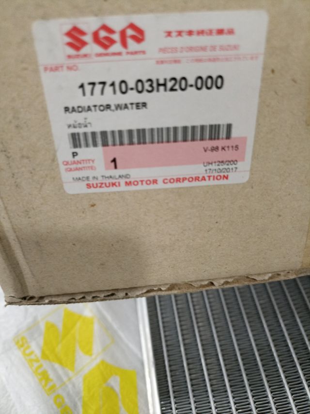 Radiador Suzuki Burgman 125 / 200