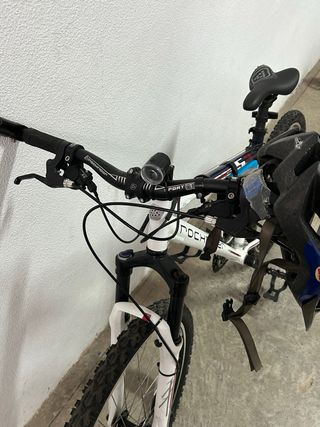Bicicleta de montaña rockrider 5.3