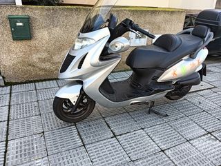 Moto Kymco Grand Dink 125