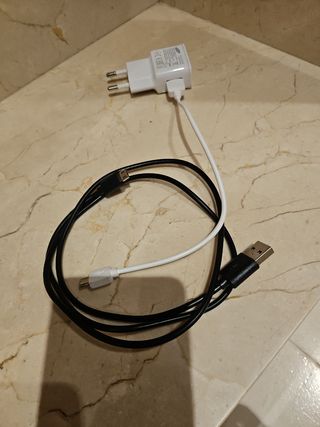 ENCHUFE Y CABLES