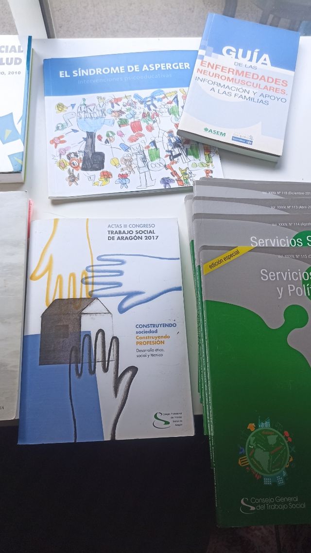 Lote libros trabajo social