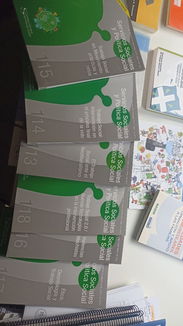Lote libros trabajo social