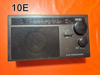 10 RADIOS PORTÁTILES AM/FM