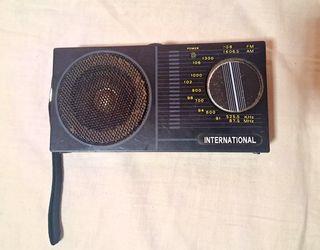 10 RADIOS PORTÁTILES AM/FM