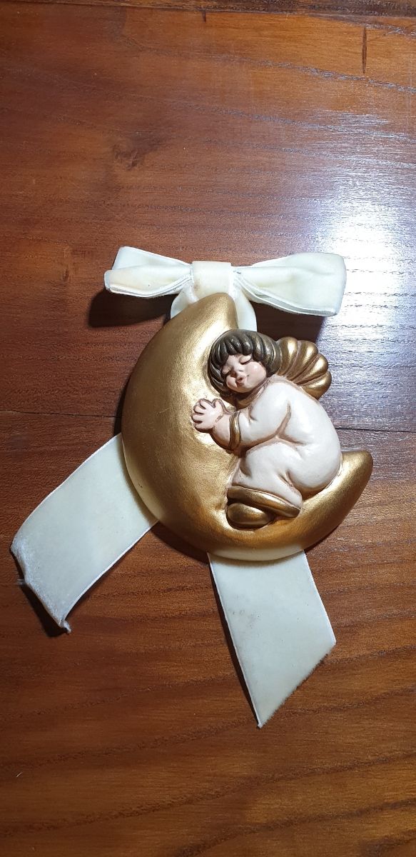 Formella "Thun" con Angelo sulla Luna