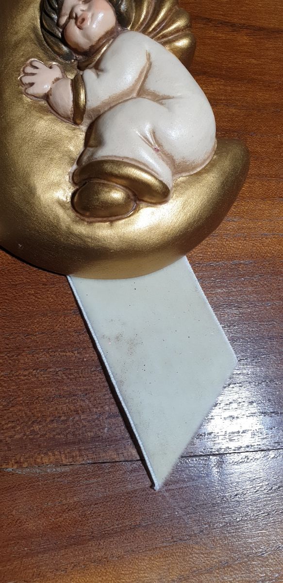 Formella "Thun" con Angelo sulla Luna