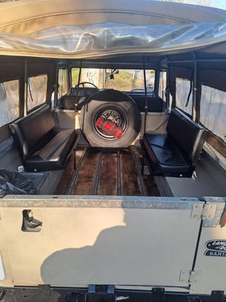 Land Rover Santana 109 1984 vehículo histórico 