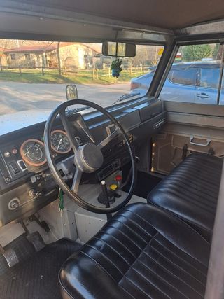 Land Rover Santana 109 1984 vehículo histórico 