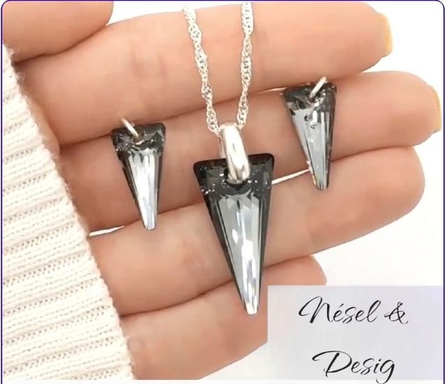 SWAROVSKI . También para chico / caballero.