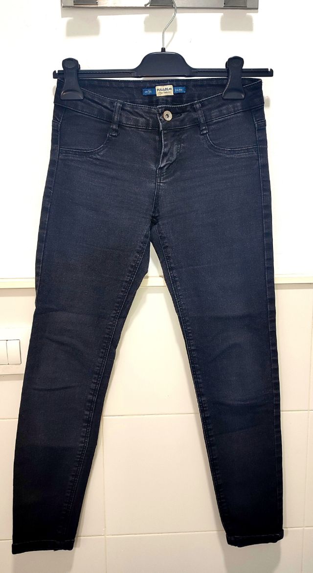 Pantalón vaquero negro