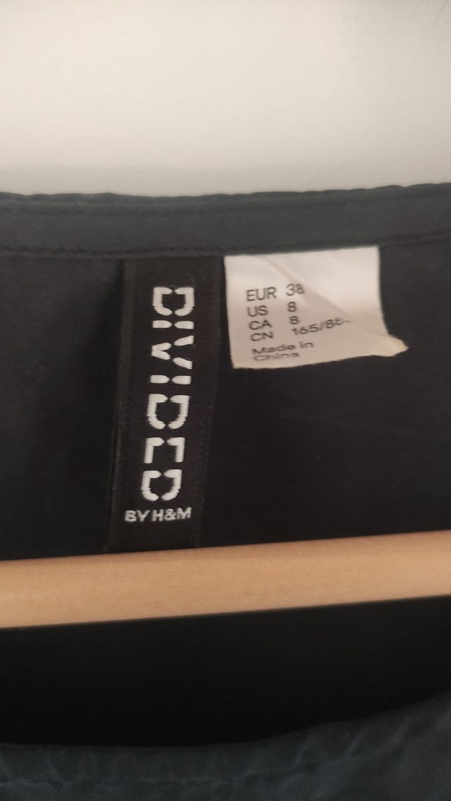 Crop top negro lazo Divided H&M