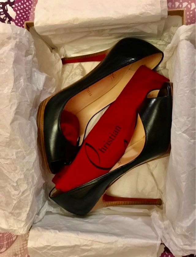 Salones Christian Louboutin (795$) Suela perfecta.