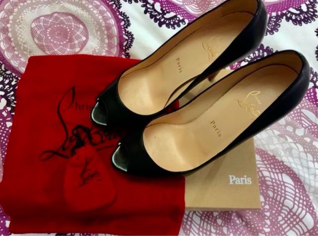 Salones Christian Louboutin (795$) Suela perfecta.